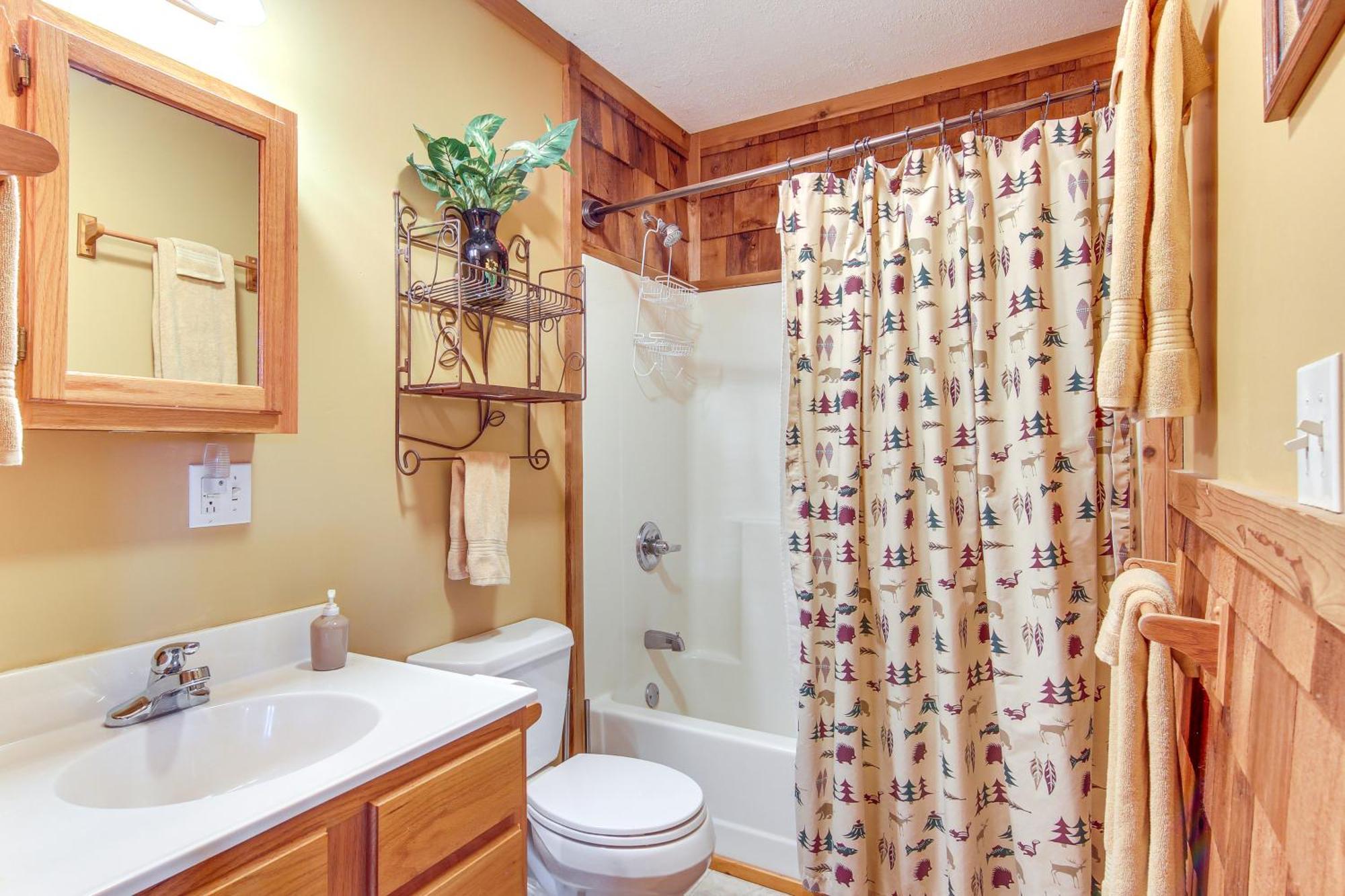 Charming Fox Den Cabin In Whittier With Hot Tub! Zewnętrze zdjęcie